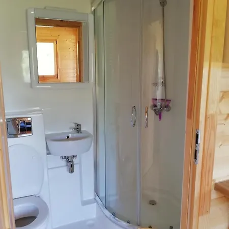 Caloroczny Alojamento de Turismo Selvagem *